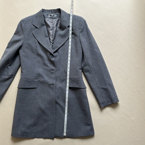 Gray jacket - Picture 8 of 12